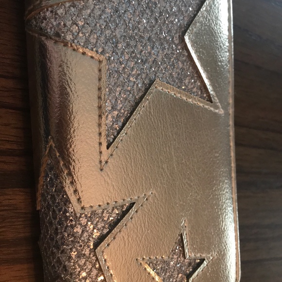 Wristlet - Picture 2 of 9